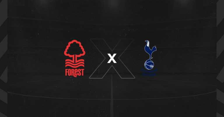 Escudos de Nottingham Forest x Tottenham